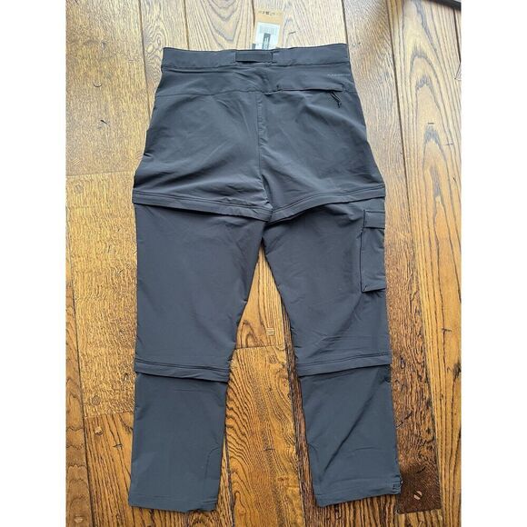 The North Face Women’s Size 10 Bridgeway Zip-Off Pants TNF Black NWT - Picture 6 of 6